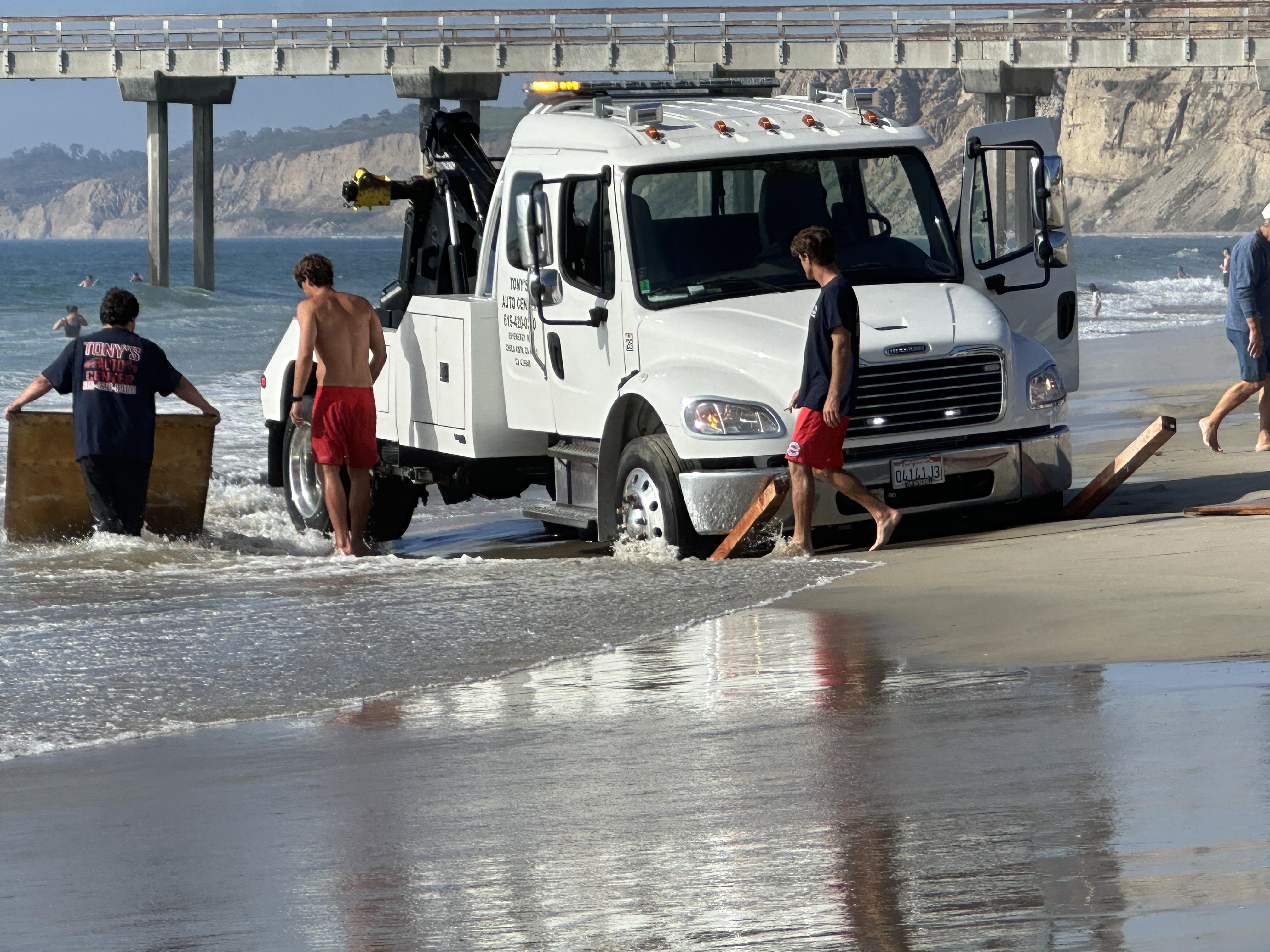 About Panama City Beach Towing and Recovery local roadside assistance business